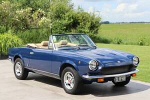 Image 5/50 of FIAT 124 Spider CS1 (1978)