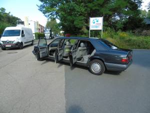 Bild 9/31 von Mercedes-Benz 260 E Lang (1991)