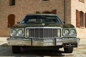Imagen 3/50 de Ford Gran Torino (1976)