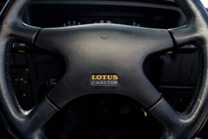 Image 50/75 of Lotus Carlton (1991)