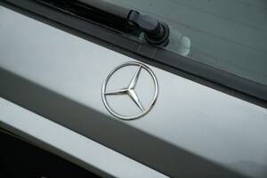Imagen 20/50 de Mercedes-Benz 200 TE (1992)