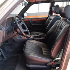 Image 15/41 of BMW 745i (1984)