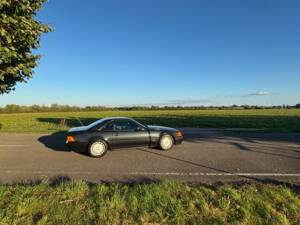 Image 14/49 de Mercedes-Benz 500 SL (1990)