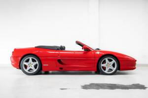 Image 39/50 of Ferrari F 355 Spider (1999)