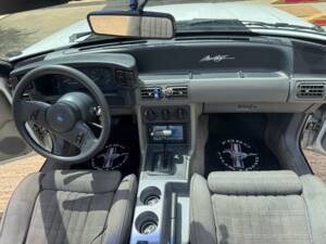 Image 16/30 of Ford Mustang GT (1988)