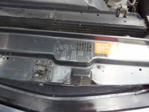 Image 30/30 of Mercedes-Benz 560 SL (1988)