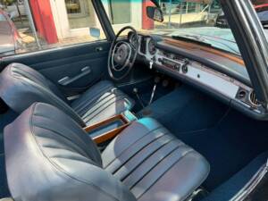 Image 17/42 of Mercedes-Benz 280 SL (1968)