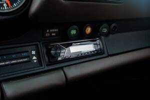 Image 22/34 of Porsche 911 Turbo 3.3 (1978)