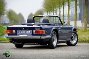 Image 36/42 of Triumph TR 6 PI (1972)