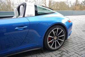 Bild 50/50 von Porsche 911 Carrera 4S (2017)
