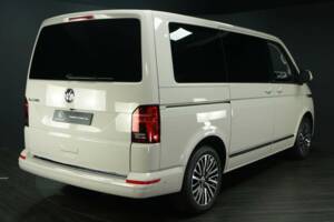 Image 2/50 of Volkswagen T6 Multivan 2.0 TDI (2020)
