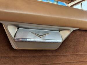 Bild 33/36 von Cadillac 62 Sedan DeVille (1957)