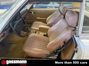 Image 6/15 of Mercedes-Benz 380 SL (1985)