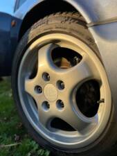 Image 4/12 of Porsche 911 Carrera 4 (1990)