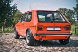 Image 16/49 of Volkswagen Golf Mk I GTI 1.6 (1979)
