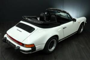 Image 6/30 of Porsche 911 Carrera 3.2 (1986)