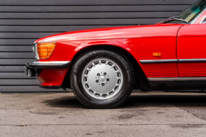 Image 10/59 of Mercedes-Benz 300 SL (1989)