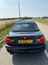 Image 6/8 of BMW 330Ci (2001)