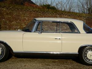 Bild 11/50 von Mercedes-Benz 280 SE 3,5 (1971)