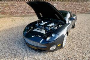 Image 26/50 of Aston Martin V12 Vanquish (2003)