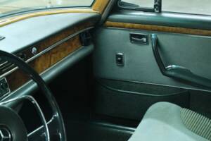 Bild 25/50 von Mercedes-Benz 300 SEL (1967)
