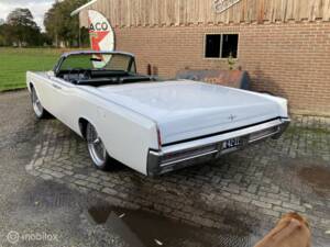 Bild 40/50 von Lincoln Continental Convertible (1966)