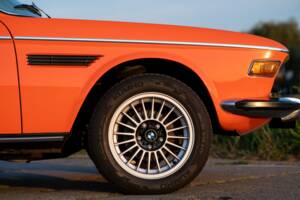 Image 5/31 of BMW 3.0 CSi (1975)