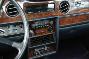 Image 21/48 of Rolls-Royce Corniche I (1980)