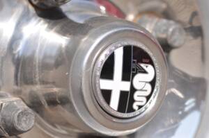 Immagine 5/5 di Alfa Romeo Spider 1300 Junior (1974)