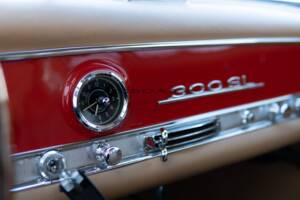 Image 37/49 of Mercedes-Benz 300 SL "Gullwing" (1955)