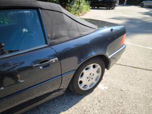 Image 34/38 of Mercedes-Benz SL 320 (1994)