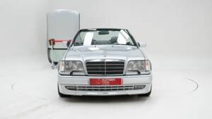 Bild 9/15 von Mercedes-Benz E 36 AMG (1995)
