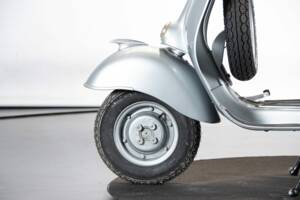 Image 20/45 of Piaggio Vespa 150 (1958)