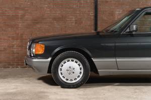 Image 12/50 of Mercedes-Benz 500 SEL (1988)