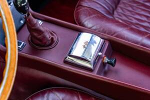 Image 20/49 de Ferrari 330 GT 2+2 (1966)