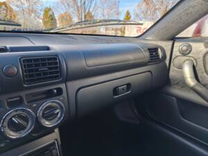 Image 37/57 of Toyota MR2 (2003)
