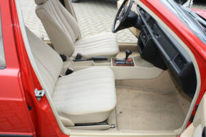 Afbeelding 4/12 van Mercedes-Benz 190 D 2.5 (1985)
