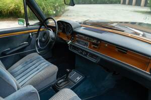 Image 22/50 of Mercedes-Benz 300 SEL 3.5 (1973)