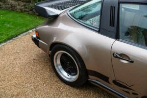Image 42/50 of Porsche 911 SC 3.0 (1982)