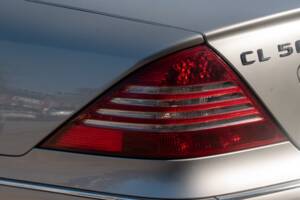 Image 19/50 of Mercedes-Benz CL 500 (2002)