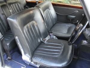 Image 10/16 of Bristol 410 (1968)