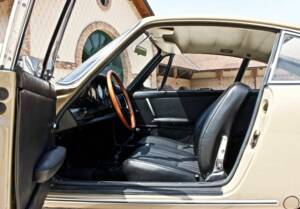 Image 8/23 of Porsche 912 (1966)