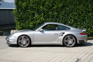 Obraz 3/24 pojazdu Porsche 911 Turbo (2008)