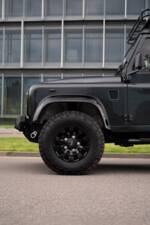 Image 32/41 of Land Rover Defender 110 (1992)