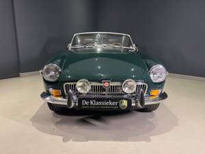 Afbeelding 11/54 van MG MGB (1973)