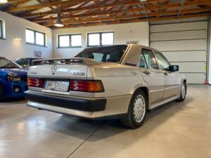 Bild 3/66 von Mercedes-Benz 190 E 2.3-16V (1986)