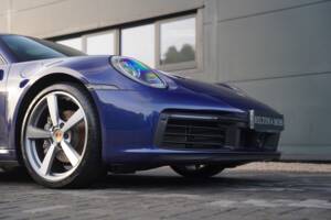 Bild 27/50 von Porsche 911 Carrera 4 GTS (2022)