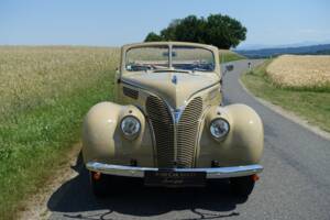 Immagine 2/44 di Ford V8 (1938)