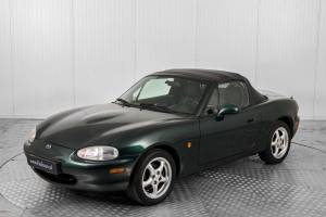 Immagine 43/50 di Mazda MX-5 1.6 (1999)