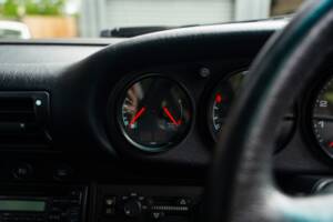 Image 34/60 of Porsche 911 Targa (1996)